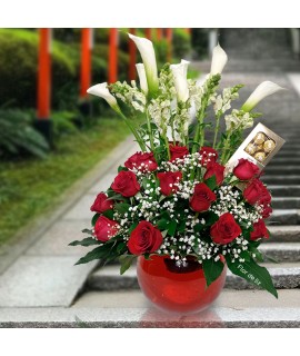 ARREGLO FLORAL GEMMA+CAJA FERRERO